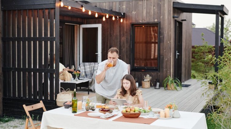 Wytrzymałość i styl – obrus wodoodporny do użytku domowego i ogrodowego